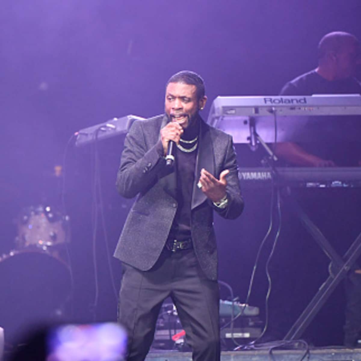 Keith Sweat performs on stage during the Bobby Dee Presents RnB Rewind #9 concert